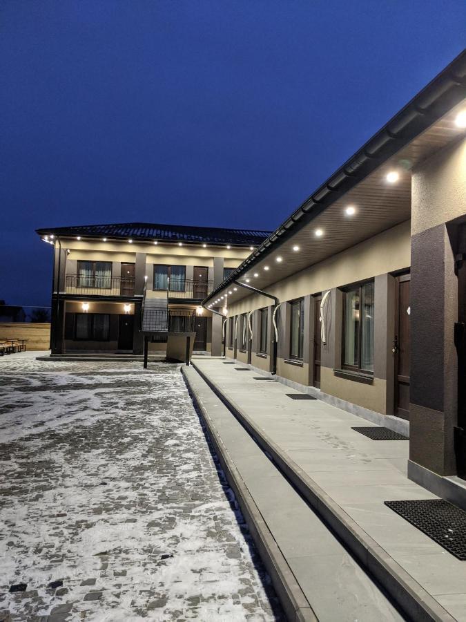 Karavan Hotel Bila Krynytsya  Exterior photo